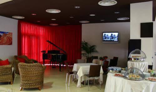 Hotel Le Sorgenti Пополи Экстерьер фото